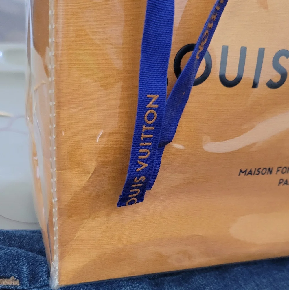 Authentic LV Store Sack/Bag in Protective Clear Tote - Picture 4 of 12